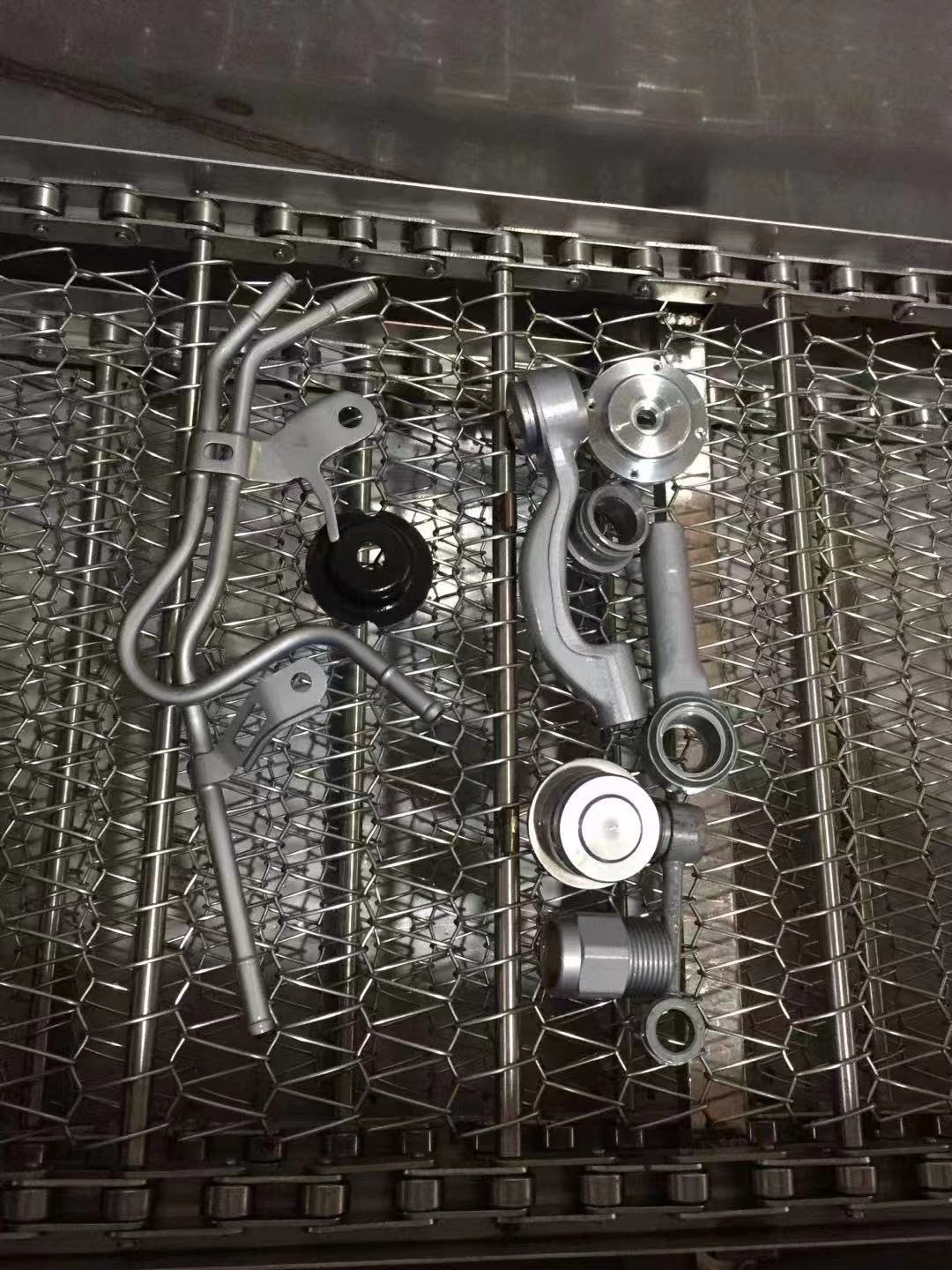 m&aacute;quina autom&aacute;tica de recubrimiento de aceite para piezas met&aacute;licas